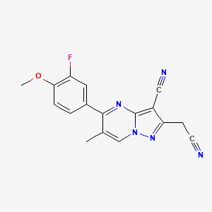 molecular formula C17H12FN5O B2678362 2-(Cyanomethyl)-5-(3-fluoro-4-methoxyphenyl)-6-methylpyrazolo[1,5-a]pyrimidine-3-carbonitrile CAS No. 865658-25-9