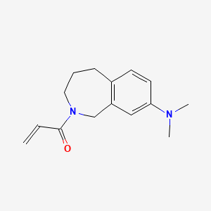 molecular formula C15H20N2O B2678460 1-[8-(二甲氨基)-1,3,4,5-四氢-2-苯并咪唑-2-基]丙-2-烯-1-酮 CAS No. 2361638-71-1