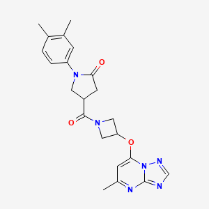 molecular formula C22H24N6O3 B2679020 1-(3,4-二甲基苯基)-4-[3-({5-甲基-[1,2,4]三唑并[1,5-a]嘧啶-7-基氧基)氮杂丁烷-1-羰基]吡咯烷-2-酮 CAS No. 2097888-10-1