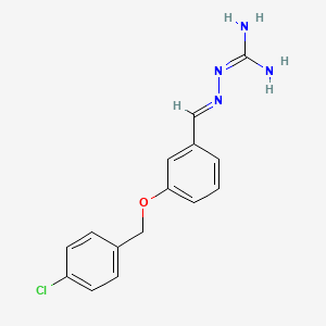 molecular formula C15H15ClN4O B2679499 (2E)-2-{3-[(4-chlorobenzyl)oxy]benzylidene}hydrazinecarboximidamide CAS No. 1961202-16-3