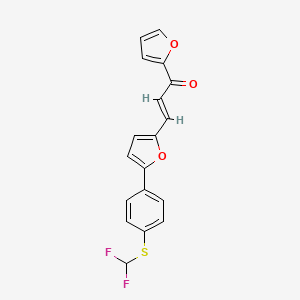 molecular formula C18H12F2O3S B2679569 (E)-3-(5-(4-((difluoromethyl)thio)phenyl)furan-2-yl)-1-(furan-2-yl)prop-2-en-1-one CAS No. 461682-58-6