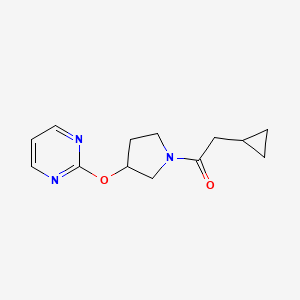 molecular formula C13H17N3O2 B2679610 2-环丙基-1-(3-(嘧啶-2-氧基)吡咯啉-1-基)乙酮 CAS No. 2034530-59-9