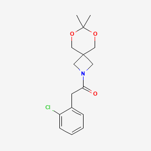 molecular formula C16H20ClNO3 B2679835 2-(2-Chlorophenyl)-1-(7,7-dimethyl-6,8-dioxa-2-azaspiro[3.5]nonan-2-yl)ethanone CAS No. 1396811-42-9