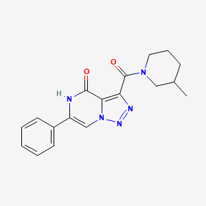molecular formula C18H19N5O2 B2679994 3-[(3-methylpiperidin-1-yl)carbonyl]-6-phenyl[1,2,3]triazolo[1,5-a]pyrazin-4(5H)-one CAS No. 2108215-30-9