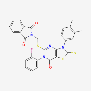 molecular formula C28H19FN4O3S3 B2680580 2-[[3-(3,4-Dimethylphenyl)-6-(2-fluorophenyl)-7-oxo-2-sulfanylidene-[1,3]thiazolo[4,5-d]pyrimidin-5-yl]sulfanylmethyl]isoindole-1,3-dione CAS No. 422306-06-7