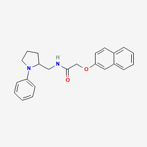 molecular formula C23H24N2O2 B2680641 2-(萘-2-氧基)-N-((1-苯基吡咯啉-2-基)甲基)乙酰胺 CAS No. 1797083-75-0
