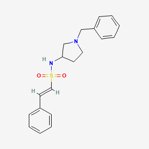 molecular formula C19H22N2O2S B2681166 (E)-N-(1-苄基吡咯啉-3-基)-2-苯乙烯磺酰胺 CAS No. 1281694-27-6
