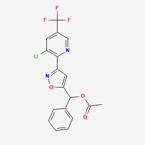 molecular formula C18H12ClF3N2O3 B2681618 {3-[3-Chloro-5-(trifluoromethyl)-2-pyridinyl]-5-isoxazolyl}(phenyl)methyl acetate CAS No. 861211-79-2