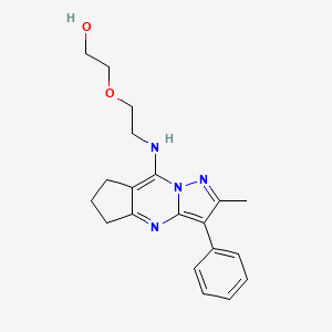 molecular formula C20H24N4O2 B2682021 2-(2-((2-甲基-3-苯基-6,7-二氢-5H-环戊[d]嘧啶-8-基)氨基)乙氧基)乙醇 CAS No. 899394-29-7