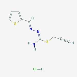 molecular formula C9H10ClN3S2 B2682228 {[氨基(丙-2-炔基硫基)甲基亚胺]硫代}[(噻吩-2-基)甲基亚胺]盐酸盐 CAS No. 1274947-82-8