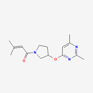1-{3-[(2,6-Dimethylpyrimidin-4-yl)oxy]pyrrolidin-1-yl}-3-methylbut-2-en-1-one