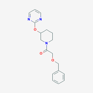 molecular formula C18H21N3O3 B2683277 2-(苄氧基)-1-(3-(嘧啶-2-基氧基)哌啶-1-基)乙酮 CAS No. 2034325-53-4