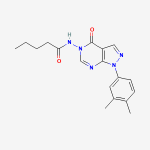 molecular formula C18H21N5O2 B2683839 N-(1-(3,4-二甲基苯基)-4-氧代-1H-吡唑并[3,4-d]嘧啶-5(4H)-基)戊酰胺 CAS No. 900008-49-3