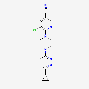 molecular formula C17H17ClN6 B2683932 5-Chloro-6-[4-(6-cyclopropylpyridazin-3-yl)piperazin-1-yl]pyridine-3-carbonitrile CAS No. 2380168-03-4