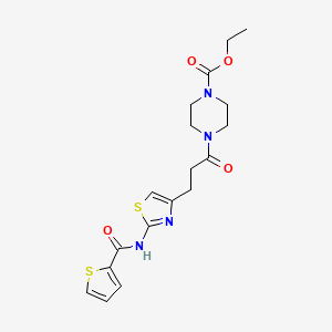 molecular formula C18H22N4O4S2 B2683983 乙基-4-(3-(2-(噻吩-2-羧酰胺)噻唑-4-基)丙酰基)哌嗪-1-羧酸酯 CAS No. 1021133-30-1