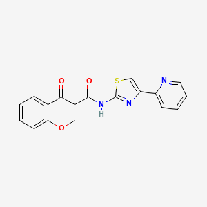 molecular formula C18H11N3O3S B2684066 4-oxo-N-(4-(pyridin-2-yl)thiazol-2-yl)-4H-chromene-3-carboxamide CAS No. 477551-64-7