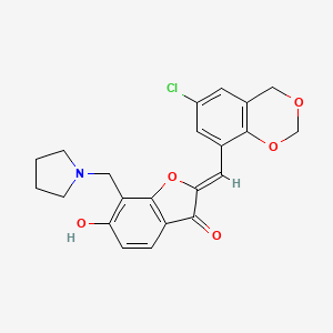 molecular formula C22H20ClNO5 B2684976 (Z)-2-((6-氯-4H-苯并[d][1,3]二氧杂环-8-基)甲亚甲基)-6-羟基-7-(吡咯烷-1-基甲基)苯并呋喃-3(2H)-酮 CAS No. 929476-95-9