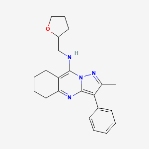 molecular formula C22H26N4O B2685618 2-甲基-3-苯基-N-(四氢呋喃-2-基甲基)-5,6,7,8-四氢吡唑并[5,1-b]喹唑啉-9-胺 CAS No. 896854-92-5