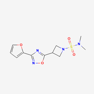 molecular formula C11H14N4O4S B2687208 3-(3-(呋喃-2-基)-1,2,4-噁二唑-5-基)-N,N-二甲基氮杂环戊烷-1-磺酰胺 CAS No. 1428348-14-4