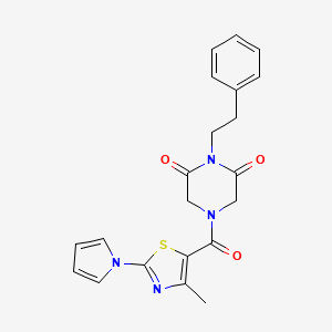 molecular formula C21H20N4O3S B2688938 4-(4-methyl-2-(1H-pyrrol-1-yl)thiazole-5-carbonyl)-1-phenethylpiperazine-2,6-dione CAS No. 1251689-84-5