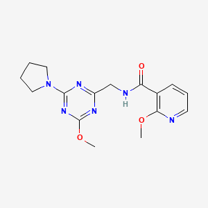 molecular formula C16H20N6O3 B2689121 2-甲氧基-N-((4-甲氧基-6-(吡咯啉-1-基)-1,3,5-三嗪-2-基)甲基)烟酰胺 CAS No. 2034269-80-0