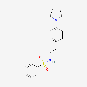 molecular formula C18H22N2O2S B2689421 N-(4-(pyrrolidin-1-yl)phenethyl)benzenesulfonamide CAS No. 953942-80-8
