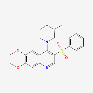 1-[8-(benzenesulfonyl)-2H,3H-[1,4]dioxino[2,3-g]quinolin-9-yl]-3-methylpiperidine