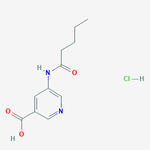 molecular formula C11H15ClN2O3 B2690001 5-(戊酰氨基)吡啶-3-甲酸；盐酸盐 CAS No. 2138010-57-6