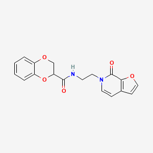molecular formula C18H16N2O5 B2690812 N-(2-(7-oxofuro[2,3-c]pyridin-6(7H)-yl)ethyl)-2,3-dihydrobenzo[b][1,4]dioxine-2-carboxamide CAS No. 2034323-22-1