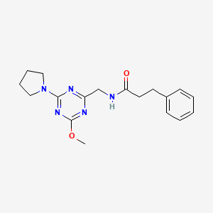 B2691283 N-((4-methoxy-6-(pyrrolidin-1-yl)-1,3,5-triazin-2-yl)methyl)-3-phenylpropanamide CAS No. 2034468-09-0