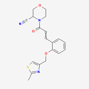 4-(3-{2-[(2-Methyl-1,3-thiazol-4-yl)methoxy]phenyl}prop-2-enoyl)morpholine-3-carbonitrile