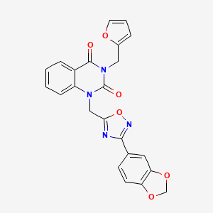 molecular formula C23H16N4O6 B2692675 1-((3-(苯并[d][1,3]二噁杂环-5-基)-1,2,4-噁二唑-5-基)甲基)-3-(呋喃-2-基甲基)喹唑啉-2,4(1H,3H)-二酮 CAS No. 1207056-82-3