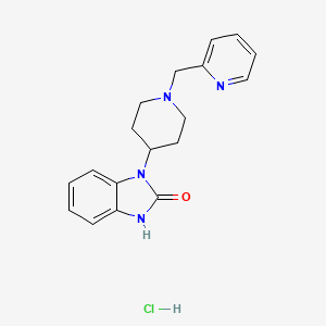 molecular formula C18H21ClN4O B2693154 3-[1-(Pyridin-2-ylmethyl)piperidin-4-yl]-1H-benzimidazol-2-one;hydrochloride CAS No. 2138571-28-3