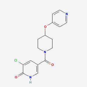 molecular formula C16H16ClN3O3 B2693592 (5-Chloro-6-hydroxypyridin-3-yl)(4-(pyridin-4-yloxy)piperidin-1-yl)methanone CAS No. 2034314-86-6