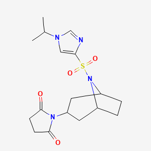 molecular formula C17H24N4O4S B2694022 1-((1R,5S)-8-((1-isopropyl-1H-imidazol-4-yl)sulfonyl)-8-azabicyclo[3.2.1]octan-3-yl)pyrrolidine-2,5-dione CAS No. 2058514-78-4
