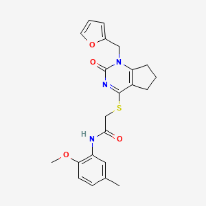 molecular formula C22H23N3O4S B2694286 2-((1-(呋喃-2-基甲基)-2-氧-2,5,6,7-四氢-1H-环戊二嘧啶-4-基)硫代)-N-(2-甲氧基-5-甲基苯基)乙酰胺 CAS No. 946271-04-1
