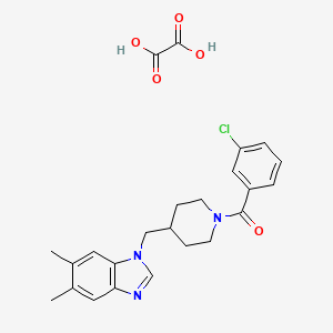 molecular formula C24H26ClN3O5 B2694402 (3-氯苯基)(4-((5,6-二甲基-1H-苯并[d]咪唑-1-基)甲基)哌啶-1-基)甲酮草酸盐 CAS No. 1351619-31-2