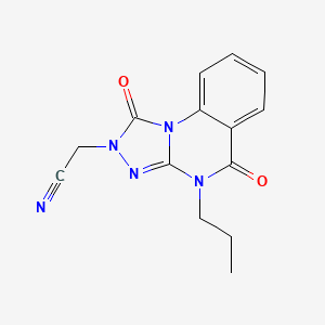 molecular formula C14H13N5O2 B2694925 (1,5-dioxo-4-propyl-4,5-dihydro[1,2,4]triazolo[4,3-a]quinazolin-2(1H)-yl)acetonitrile CAS No. 1358043-25-0