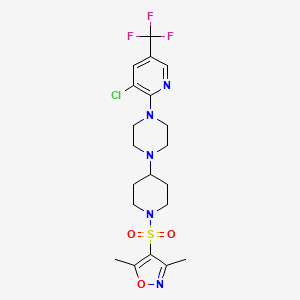 molecular formula C20H25ClF3N5O3S B2695204 1-[3-Chloro-5-(trifluoromethyl)pyridin-2-yl]-4-{1-[(3,5-dimethyl-1,2-oxazol-4-yl)sulfonyl]piperidin-4-yl}piperazine CAS No. 2097938-24-2
