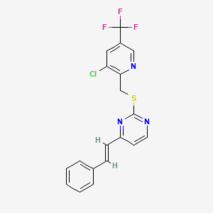 molecular formula C19H13ClF3N3S B2695416 2-[[3-chloro-5-(trifluoromethyl)pyridin-2-yl]methylsulfanyl]-4-[(E)-2-phenylethenyl]pyrimidine CAS No. 338407-64-0
