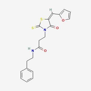 molecular formula C19H18N2O3S2 B2695476 (E)-3-(5-(furan-2-ylmethylene)-4-oxo-2-thioxothiazolidin-3-yl)-N-phenethylpropanamide CAS No. 682783-87-5
