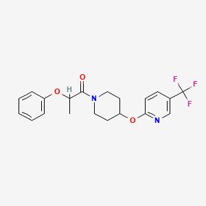 2-Phenoxy-1-(4-((5-(trifluoromethyl)pyridin-2-yl)oxy)piperidin-1-yl)propan-1-one