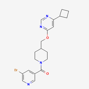 molecular formula C20H23BrN4O2 B2697655 (5-Bromopyridin-3-yl)-[4-[(6-cyclobutylpyrimidin-4-yl)oxymethyl]piperidin-1-yl]methanone CAS No. 2379987-22-9