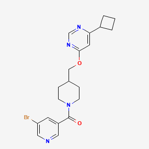 molecular formula C20H23BrN4O2 B2697655 4-{[1-(5-Bromopyridine-3-carbonyl)piperidin-4-yl]methoxy}-6-cyclobutylpyrimidine CAS No. 2379987-22-9