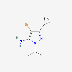molecular formula C9H14BrN3 B2698296 4-Bromo-5-cyclopropyl-2-propan-2-ylpyrazol-3-amine CAS No. 2470439-66-6