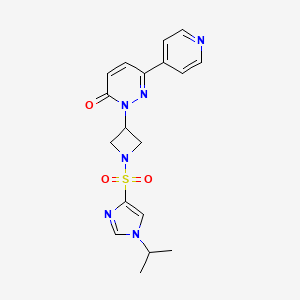 molecular formula C18H20N6O3S B2698378 2-[1-(1-Propan-2-ylimidazol-4-yl)sulfonylazetidin-3-yl]-6-pyridin-4-ylpyridazin-3-one CAS No. 2380186-16-1
