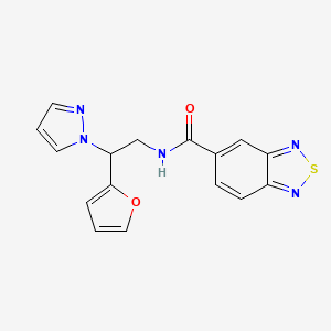 molecular formula C16H13N5O2S B2698592 N-(2-(呋喃-2-基)-2-(1H-吡唑-1-基)乙基)苯并[c][1,2,5]噻二唑-5-甲酰胺 CAS No. 2034566-38-4