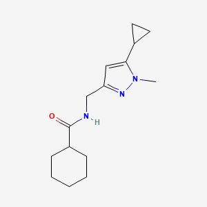 molecular formula C15H23N3O B2698783 N-((5-cyclopropyl-1-methyl-1H-pyrazol-3-yl)methyl)cyclohexanecarboxamide CAS No. 1448054-79-2