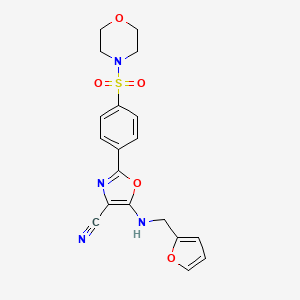 molecular formula C19H18N4O5S B2699360 5-((Furan-2-ylmethyl)amino)-2-(4-(morpholinosulfonyl)phenyl)oxazole-4-carbonitrile CAS No. 941267-73-8