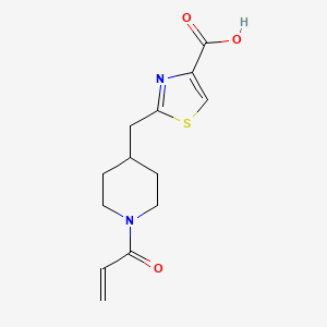 molecular formula C13H16N2O3S B2699659 2-[(1-Prop-2-enoylpiperidin-4-yl)methyl]-1,3-thiazole-4-carboxylic acid CAS No. 2567498-77-3